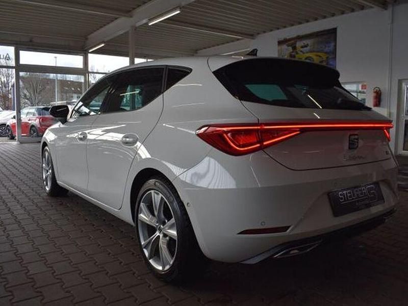 Gebraucht Seat Leon CONNECT 131 PS (96 kW) 2020 Weiß Limousine