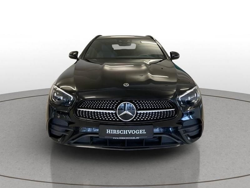 Gebraucht Mercedes E300 AMG line 306 PS (225 kW) 2022 Schwarz Limousine