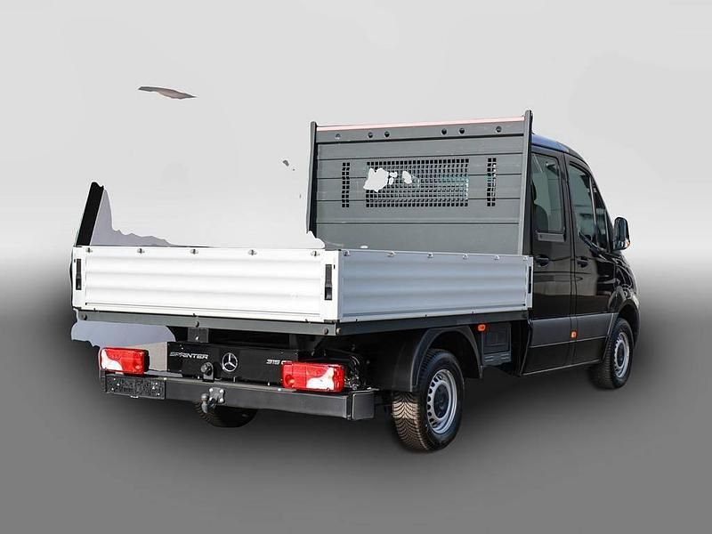 Second-hand Mercedes Sprinter 150 CP (110 kW) 2024 Negru Van
