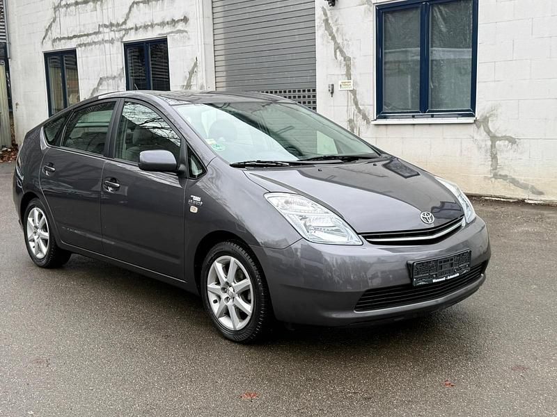 Gebraucht Toyota Prius 78 PS (57 kW) 2006 Grau Kleinwagen