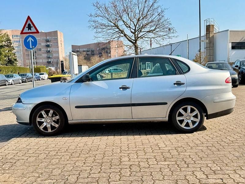 Gebraucht Seat Cordoba Reference 86 PS (63 kW) 2009 Silber Limousine