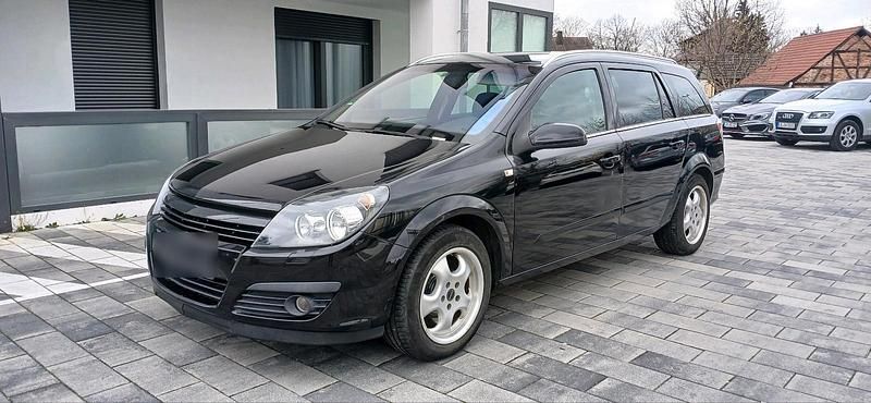 Usata Opel Astra 100 CV (73 kW) 2009 Nero Station wagon