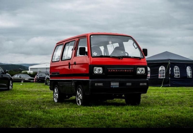 Rot Gebraucht 1996 Suzuki Super-Carry Van / Kleinbus | 9.999 € - Bild 1/2