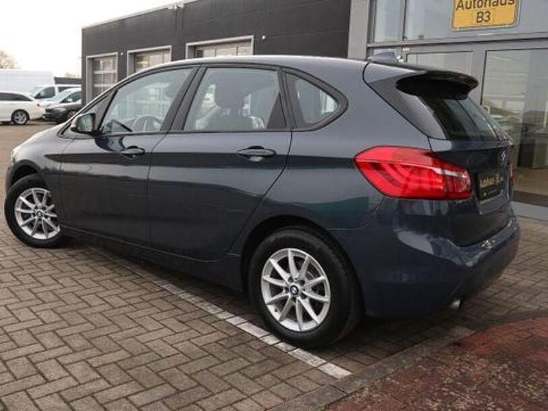 Gebraucht BMW 218 Active Tourer Advantage 136 PS (100 kW) 2016 Grau Van / Kleinbus