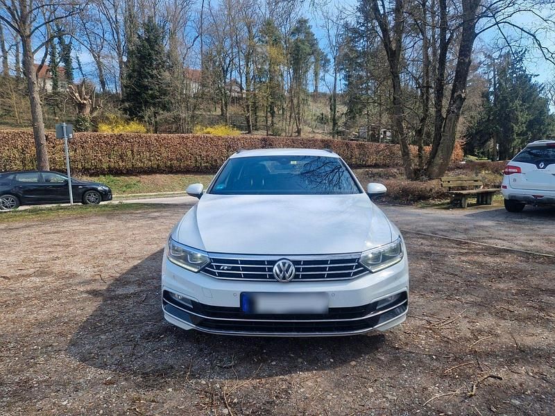 Gebraucht VW Passat R-line 150 PS (110 kW) 2018 Weiß Kombi
