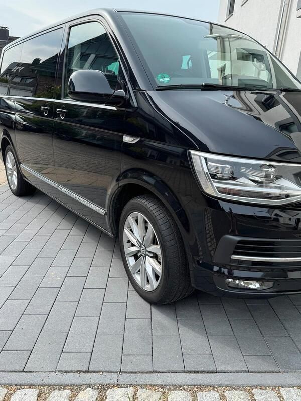 Schwarz Gebraucht 2016 VW T6 Van | 29.950 € (Teuer) - Bild 1/4