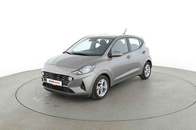 Grau Gebraucht 2023 Hyundai i10 Trend Kleinwagen | 16.290 € (Fairer Preis) - Bild 1/3