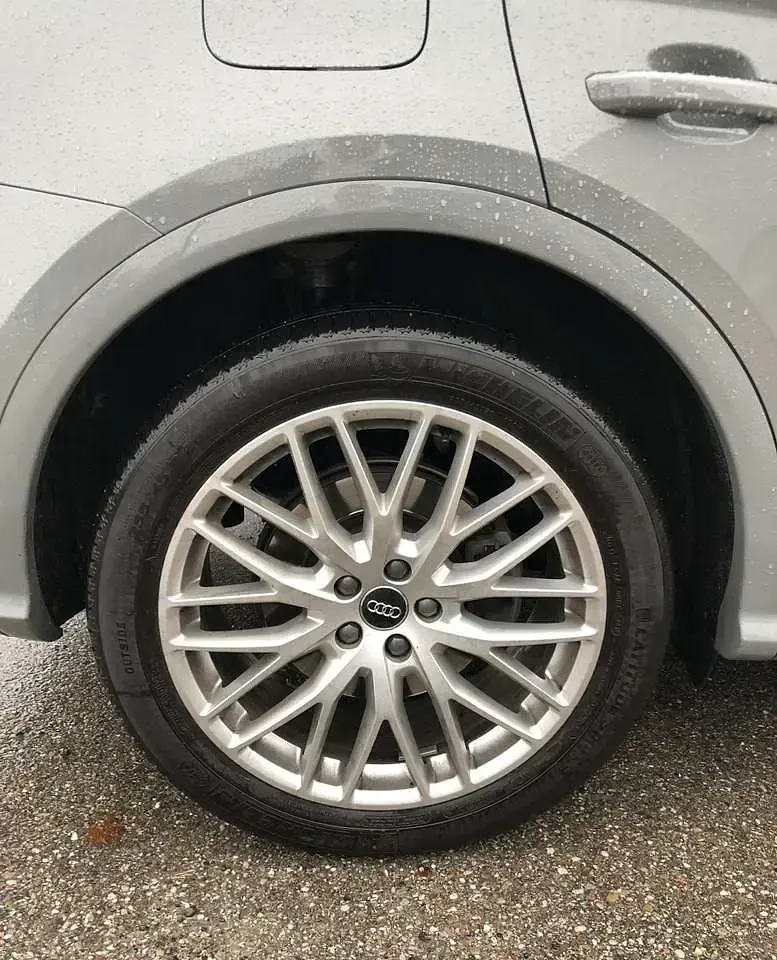 Gebraucht Audi Q5 Sport 245 PS (180 kW) 2019 Grau SUV