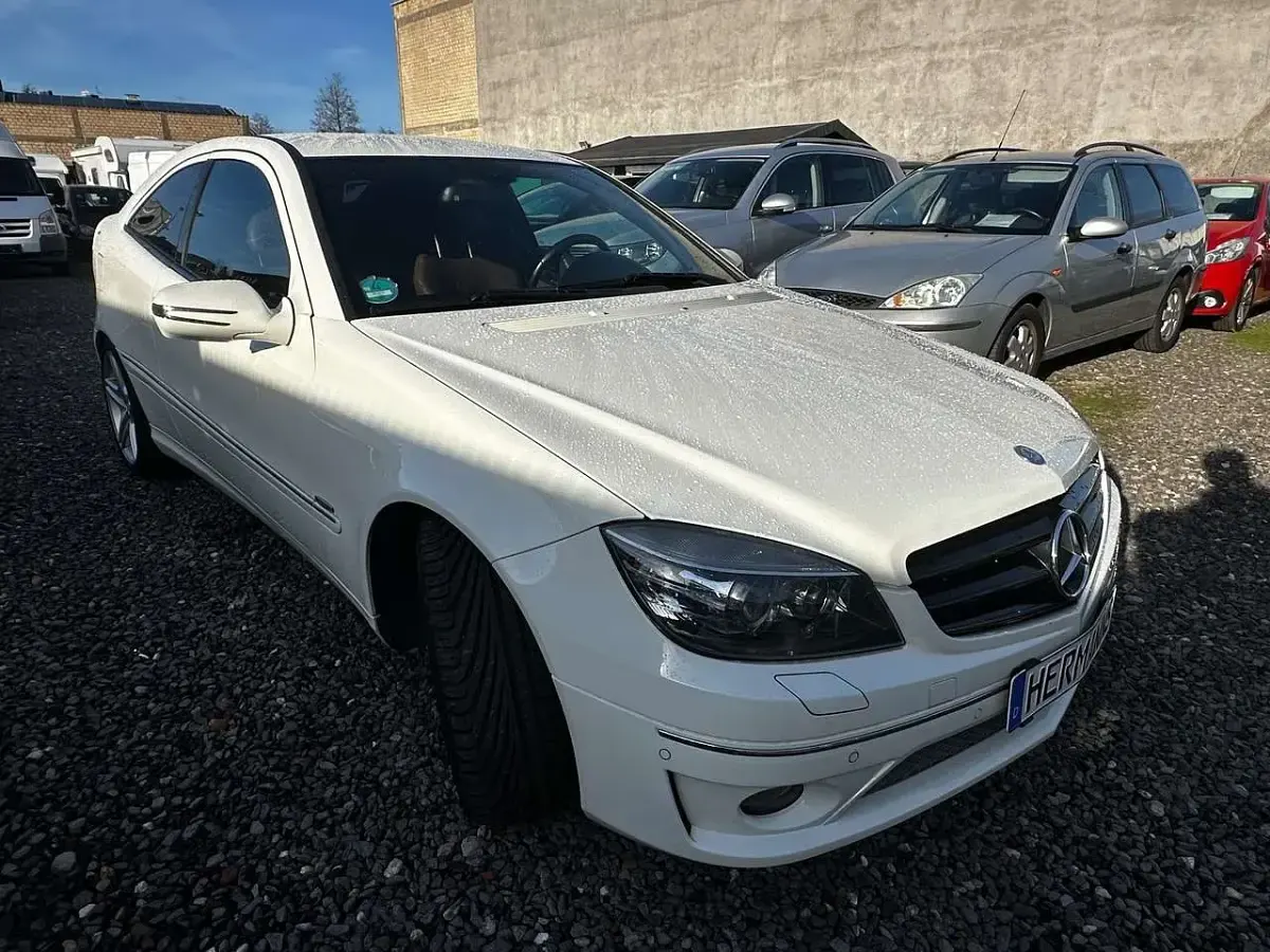 Gebraucht Mercedes CLC250 AMG 204 PS (150 kW) 2009 Calcitweiss  unilack Coupé