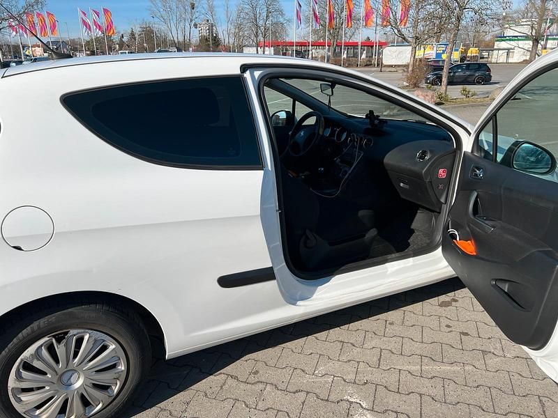 Gebraucht Peugeot 308 2010 Weiß Limousine