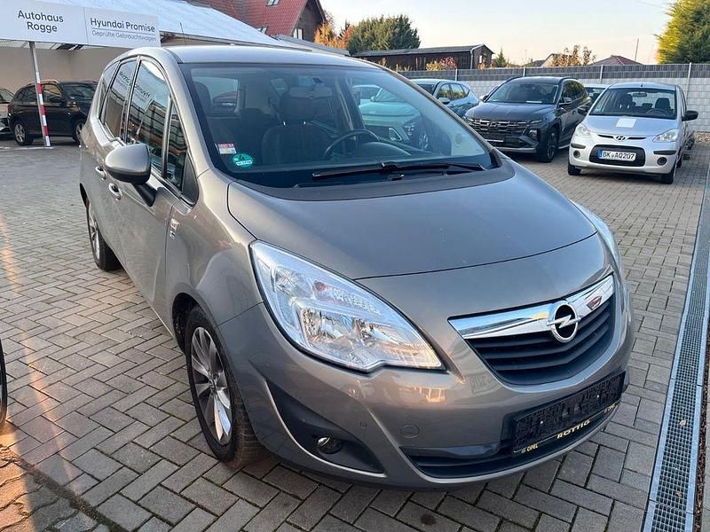 Grau Gebraucht 2012 Opel Meriva Van / Kleinbus | 5.990 € (Fairer Preis) - Bild 1/4