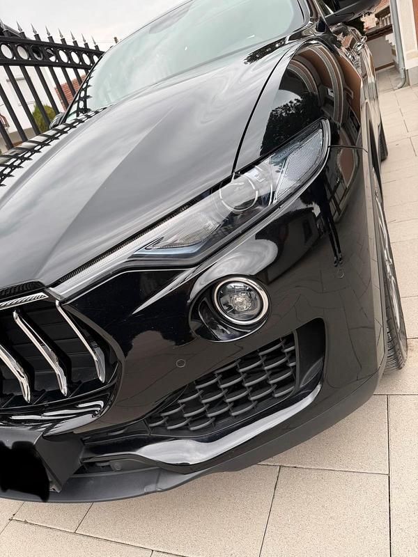 Gebraucht Maserati Levante 275 PS (202 kW) 2016 Schwarz SUV