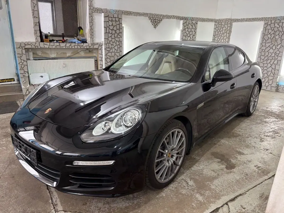Gebraucht Porsche Panamera 300 PS (220 kW) 2014 Schwarz Kleinwagen