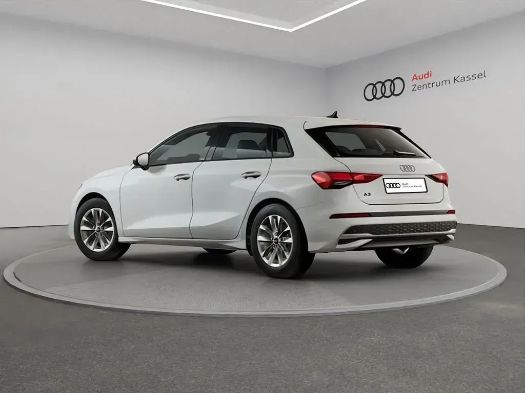 Neu Audi A3 116 PS (85 kW) 2026 Arkonaweiß Limousine