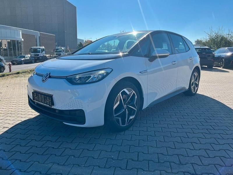 Weiß Gebraucht 2021 VW ID.3 Pro Kleinwagen | 19.702 € (Fairer Preis) - Bild 1/4