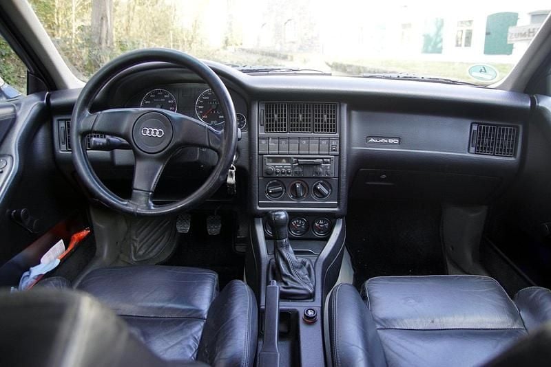 Schwarz Gebraucht 1990 Audi 90 Limousine | 6.750 € - Bild 1/4