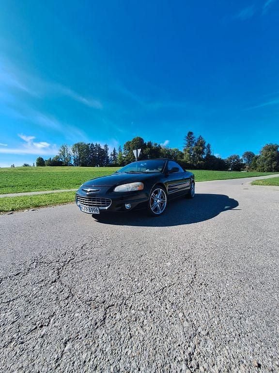Schwarz Gebraucht 2001 Chrysler Sebring Cabriolet Cabrio | 1.900 € (Fairer Preis) - Bild 1/4
