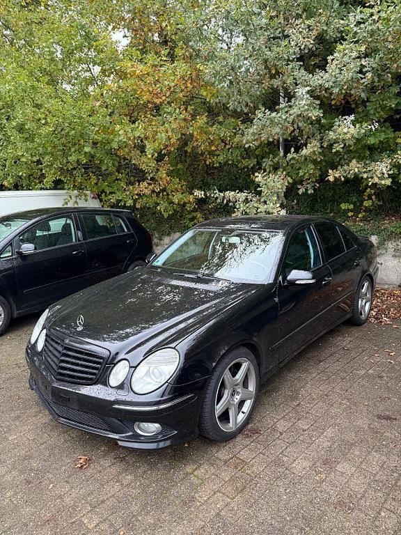 Schwarz Gebraucht 2006 Mercedes E350 AMG Limousine | 4.500 € (Superpreis) - Bild 1/4
