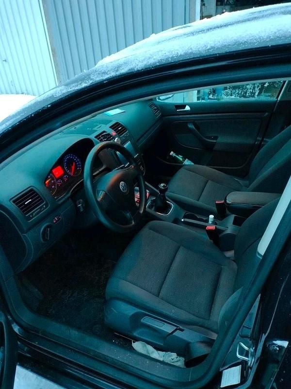 Gebraucht VW Golf V 102 PS (75 kW) 2006 Schwarz Kleinwagen