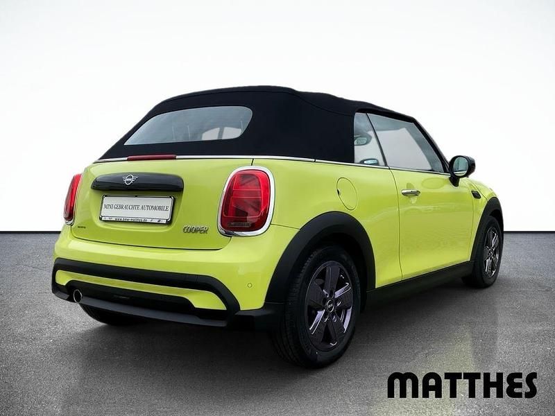 Gebraucht Mini Cooper Cabriolet Premium 136 PS (100 kW) 2022 Gelb Cabrio