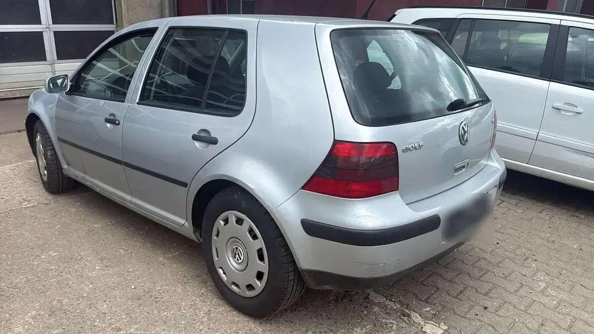 Gebraucht VW Golf IV 101 PS (74 kW) 2000 Silber Kleinwagen