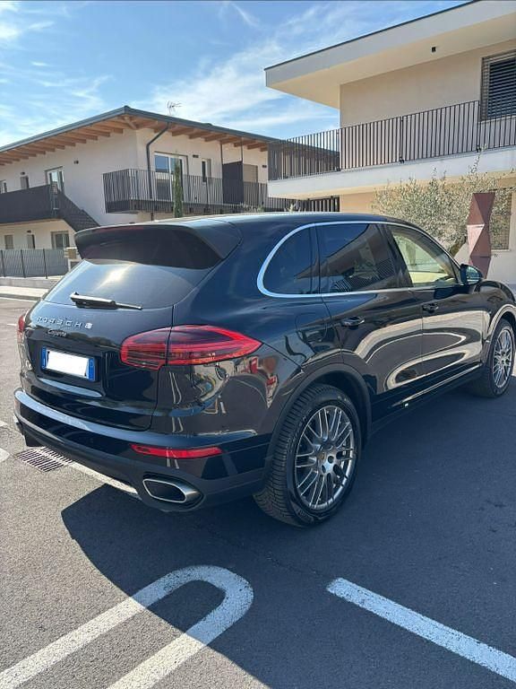 Begagnad Porsche Cayenne 262 HK (192 kW) 2015 Svart SUV