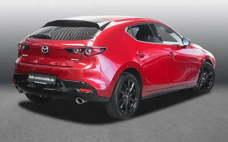 Gebraucht Mazda 3 Exclusive-Line 186 PS (136 kW) 2024 Rot Limousine