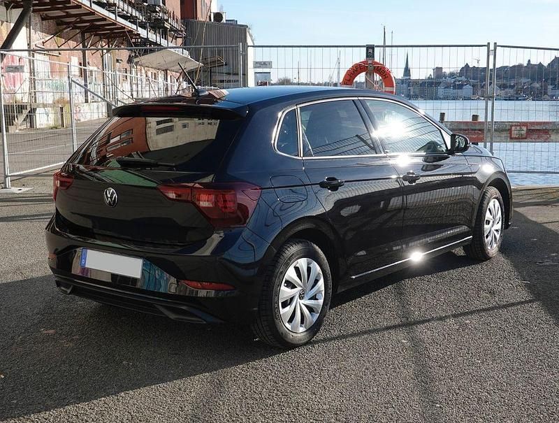 Gebraucht VW Polo Beats 95 PS (69 kW) 2023 Schwarz Kleinwagen