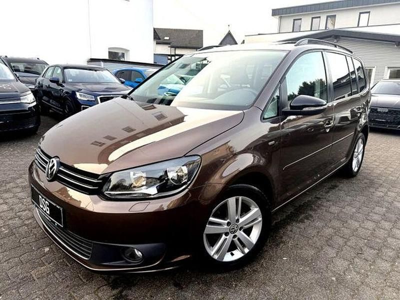 Gebraucht VW Touran Match 140 PS (102 kW) 2012 Braun Van / Kleinbus
