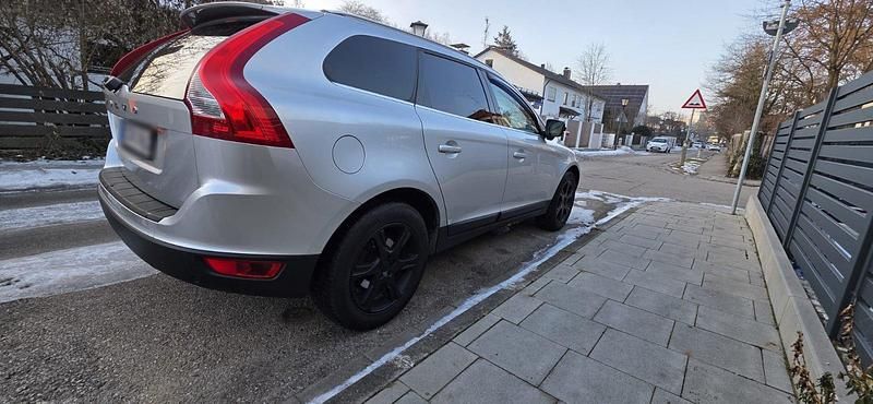 Gebraucht Volvo XC60 164 PS (120 kW) 2010 Silber SUV