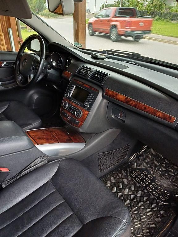 Gebraucht Mercedes R320 224 PS (164 kW) 2006 Schwarz Van / Kleinbus