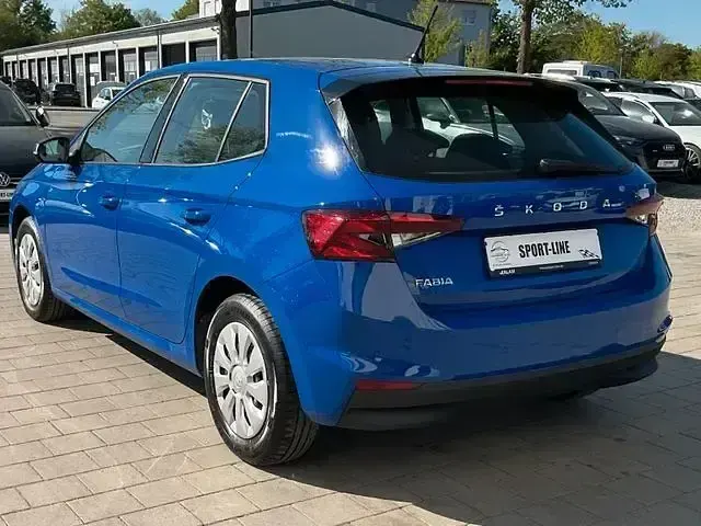 Gebraucht Skoda Fabia Active 80 PS (58 kW) 2022 Blau Kleinwagen
