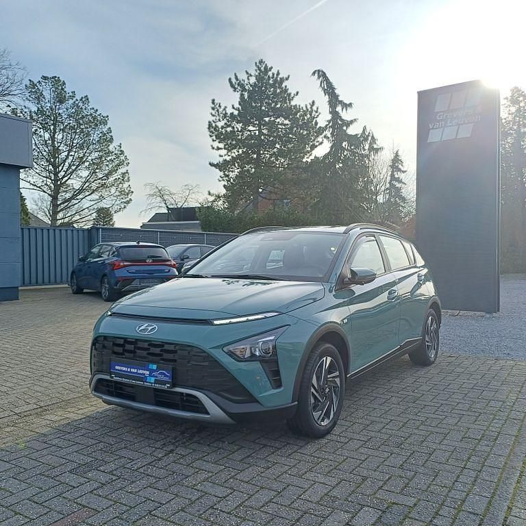 Grün Gebraucht 2023 Hyundai Bayon Select SUV | 17.200 € (Guter Preis) - Bild 1/4