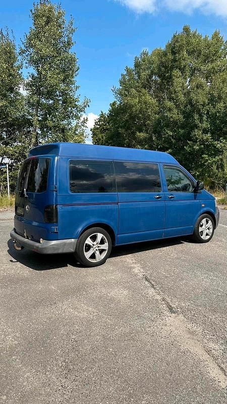 Blau Gebraucht 2006 VW T5 Van | 8.950 € (Etwas zu teuer) - Bild 1/4