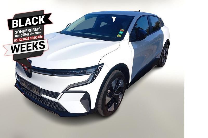 Weiss Gebraucht 2022 Renault Megane E-Tech Evolution Limousine | 24.488 € - Bild 1/4