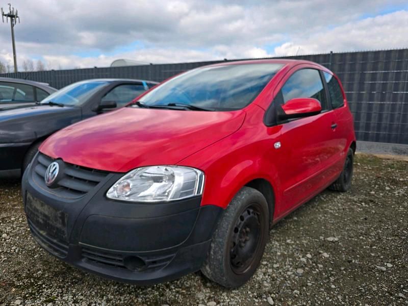 Gebraucht VW Fox 60 PS (44 kW) 2011 Rot Kleinwagen