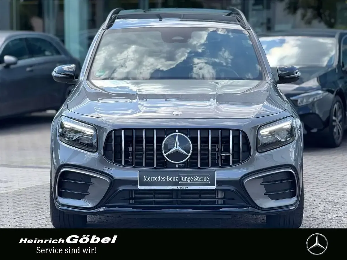 Gebraucht Mercedes GLB35 AMG 306 PS (225 kW) 2024 Grau SUV