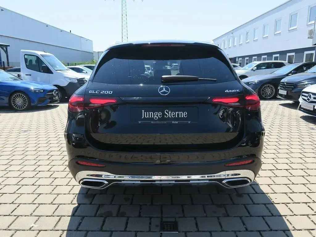 Gebraucht Mercedes GLC200 Advanced Plus 204 PS (150 kW) 2025 Schwarz SUV