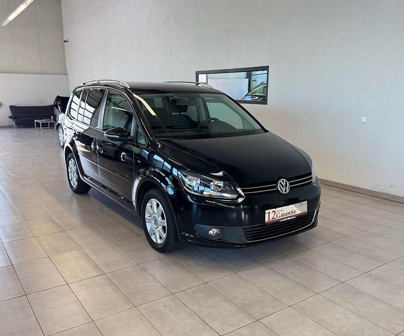 Gebraucht VW Touran Cup 140 PS (102 kW) 2015 Schwarz Van / Kleinbus