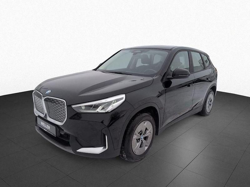 Gebraucht BMW iX1 Performance 225 kW (306 PS) 2023 Schwarz ii (schwarz) SUV