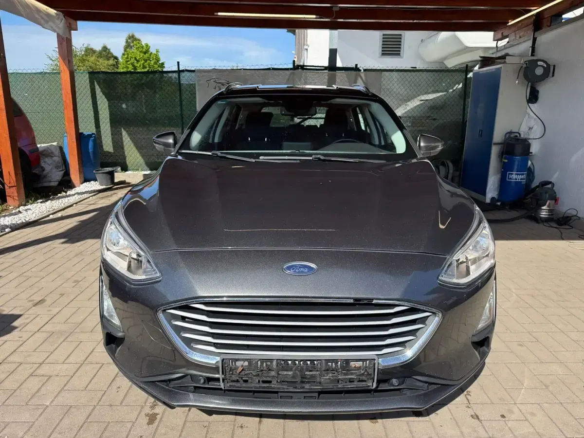 Occasion Ford Focus Cool & Connect 150 ch (110 kW) 2019 Gris Break