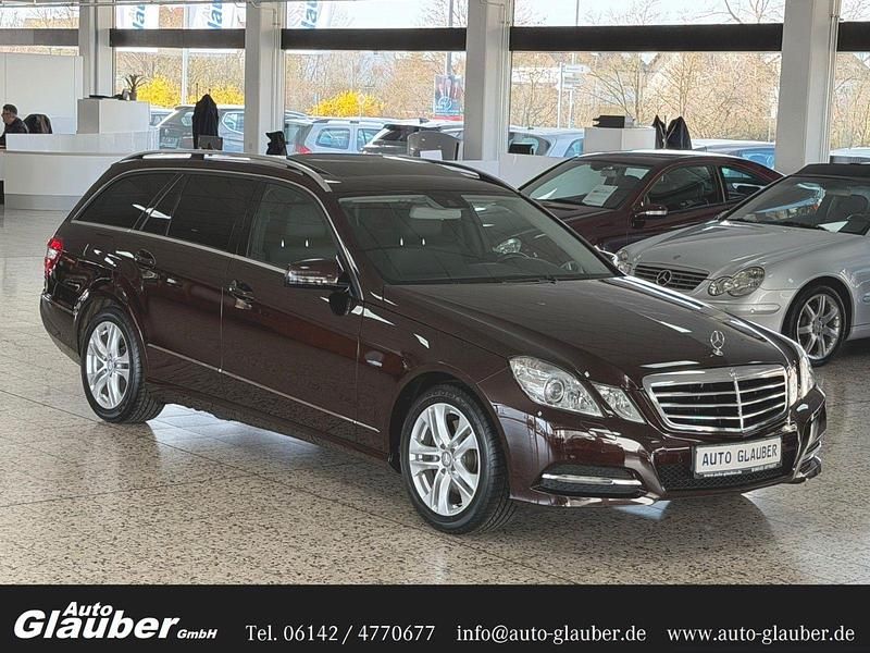 Gebraucht Mercedes E250 204 PS (150 kW) 2011 Braun Kombi