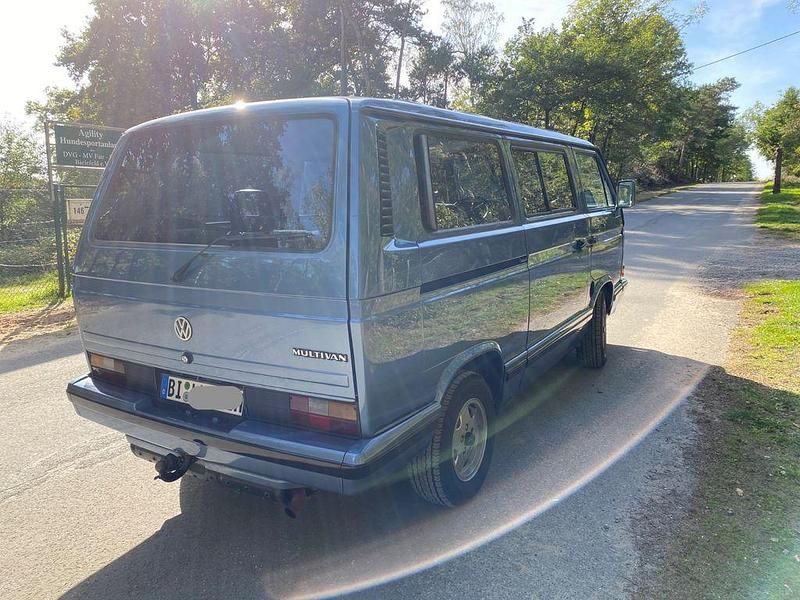 Second-hand VW Multivan Edition 95 CP (69 kW) 1989 Albastru Monovolum