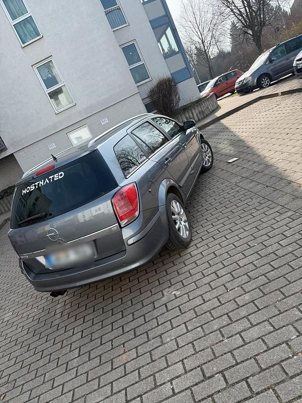 Gebraucht Opel Astra 220 PS (161 kW) 2005 Grau Limousine