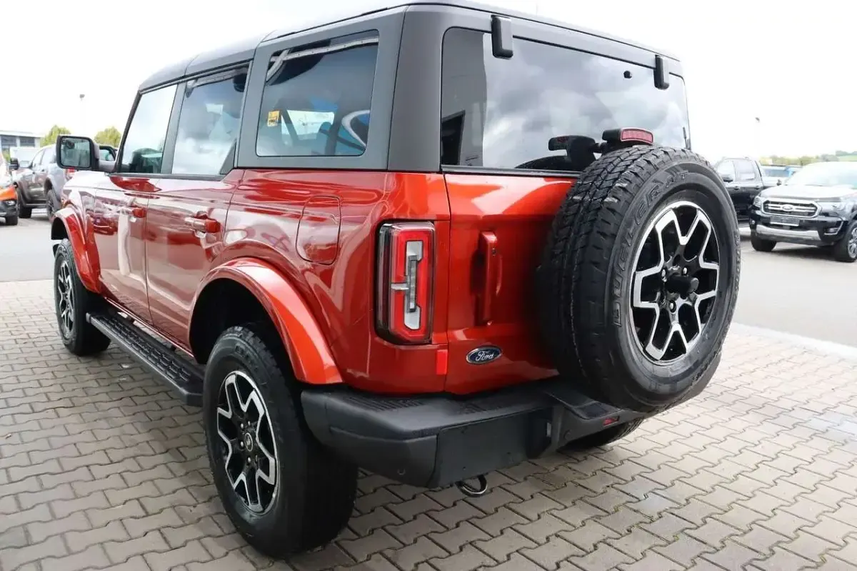 Neu Ford Bronco Outer Banks 334 PS (245 kW) 2025 Hot pepper red SUV