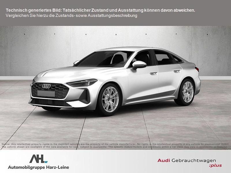 Weiß Gebraucht 2025 Audi A5 Ambiente Limousine | 42.989 € (Superpreis) - Bild 1/4