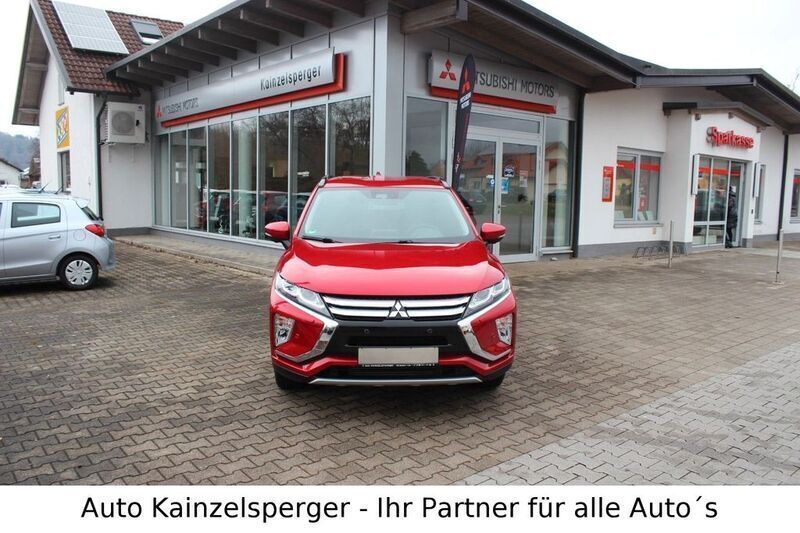 Rot Gebraucht 2018 Mitsubishi Eclipse Cross Edition SUV | 17.990 € (Fairer Preis) - Bild 1/4