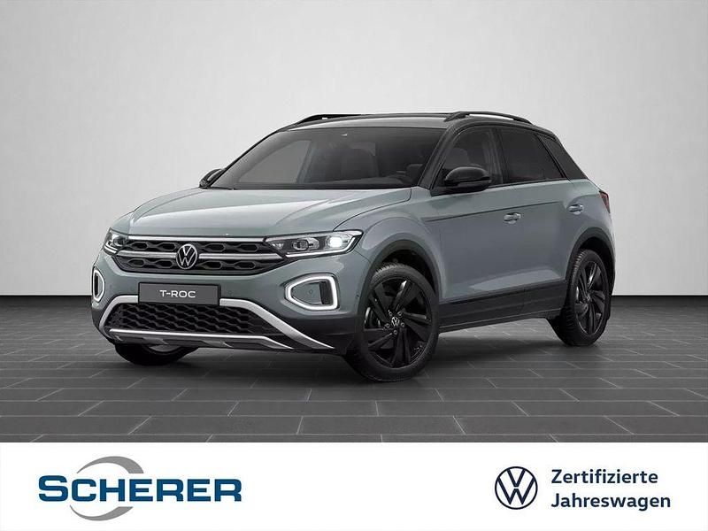 Petroleum blue metallic (metallic) Gebraucht 2025 VW T-Roc Style SUV | 28.880 € (Fairer Preis) - Bild 1/3