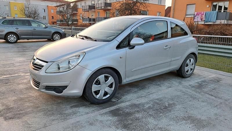 Gebraucht Opel Corsa 80 PS (58 kW) 2007 Silber Kleinwagen