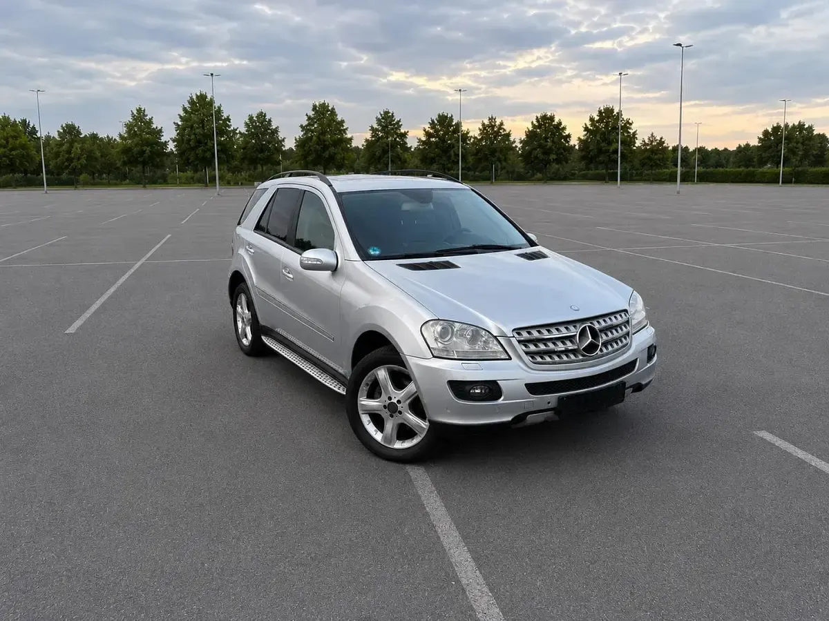 Gebraucht Mercedes ML280 190 PS (139 kW) 2008 Silber SUV